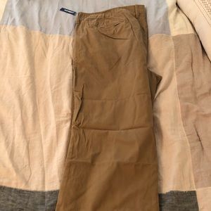 Old Navy Men’s Size 46x32 Khakis